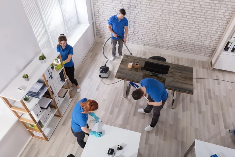 Clean Service - Curatenie profesionale birouri, locuinte si scari de bloc